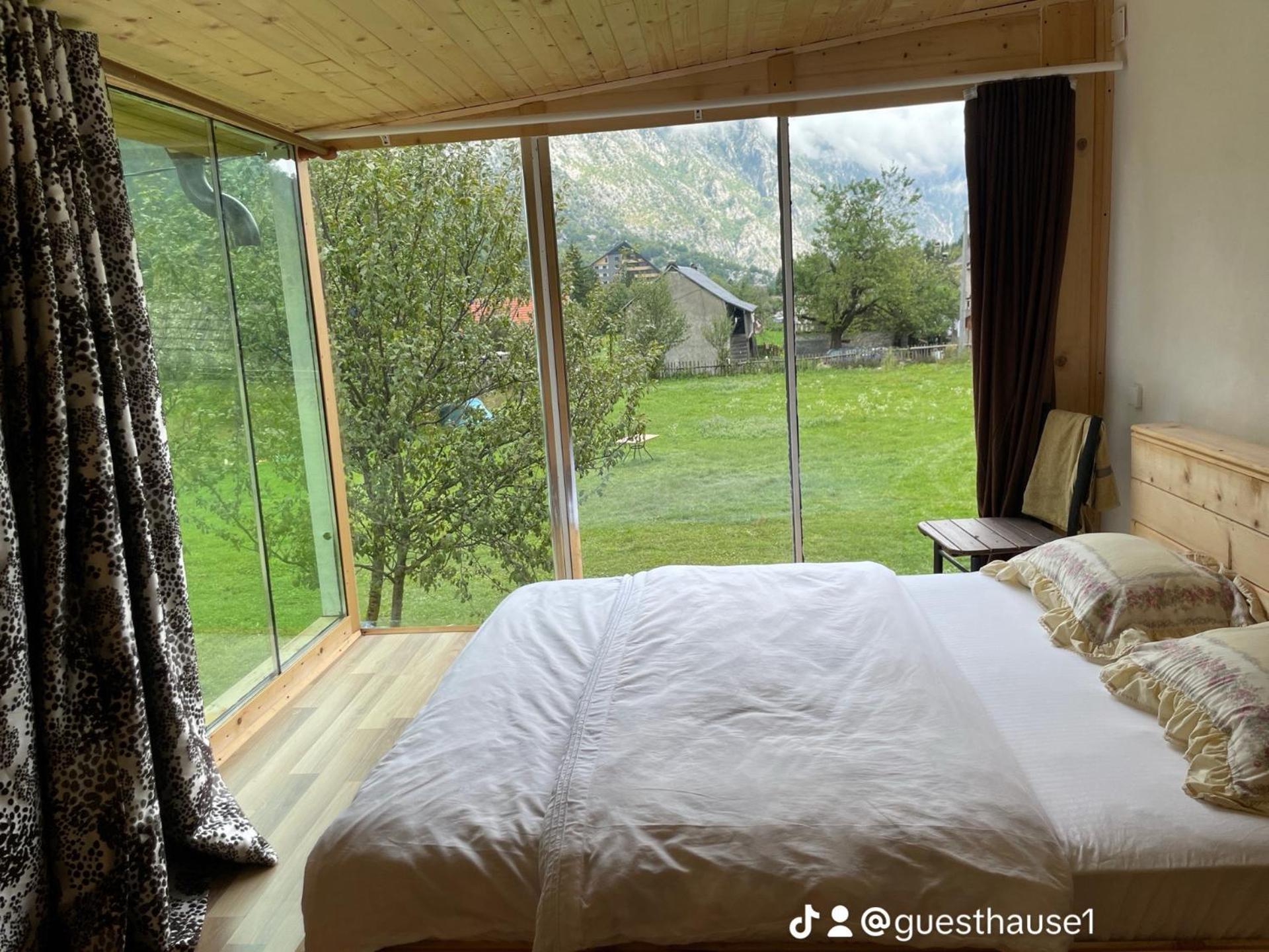 Guest Hause 2 Luxury tent Valbone